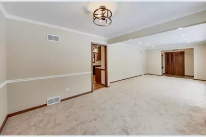 12111 S 68th Court, Palos Heights, IL 60463 - Photo 5