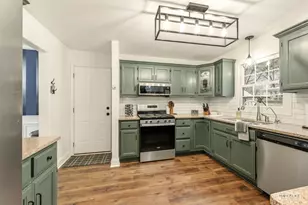 777 Debbie Ln, Sandwich, IL 60548 - Photo 9