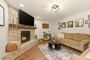 777 Debbie Ln, Sandwich, IL 60548 - Photo 13