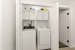 777 Debbie Ln, Sandwich, IL 60548 - Photo 33