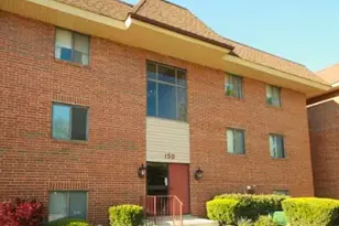 150 E Fountainview Ln, Lombard, IL 60148 - Photo 1