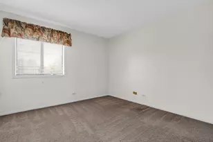 150 E Fountainview Ln, Lombard, IL 60148 - Photo 13