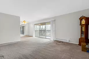 150 E Fountainview Ln, Lombard, IL 60148 - Photo 3