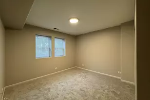 1725 E 67th St, Chicago, IL 60649 - Photo 15