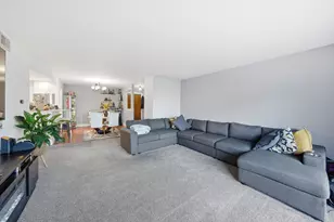 5840 W 104th St, Oak Lawn, IL 60453 - Photo 5