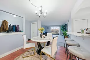 5840 W 104th St, Oak Lawn, IL 60453 - Photo 7