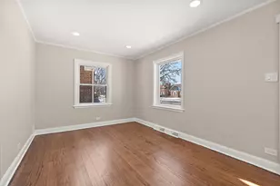 10119 S Yates Blvd, Chicago, IL 60617 - Photo 3