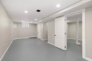 10119 S Yates Blvd, Chicago, IL 60617 - Photo 15