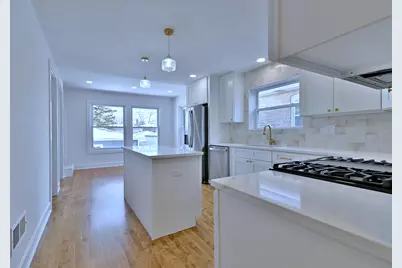 2429 Ridgeland Avenue, Berwyn, IL 60402 - Photo 11