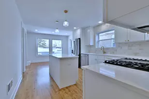 2429 Ridgeland Ave, Berwyn, IL 60402 - Photo 11