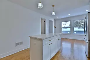 2429 Ridgeland Ave, Berwyn, IL 60402 - Photo 13