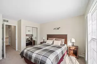 883 Sparta Ct, Vernon Hills, IL 60061 - Photo 15