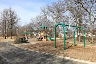 883 Sparta Ct, Vernon Hills, IL 60061 - Photo 29