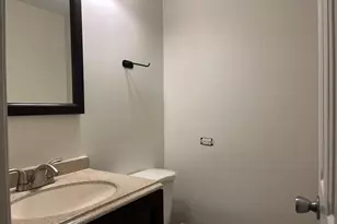 9 Tower Ct, Downers Grove, IL 60516 - Photo 5