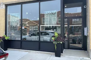 4219 W Lawrence Ave, Chicago, IL 60630 - Photo 1