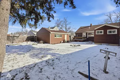 10816 Princess Avenue, Chicago Ridge, IL 60415 - Photo 7