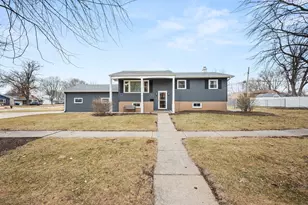 925 Haish Blvd, Dekalb, IL 60115 - Photo 1