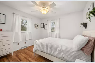 925 Haish Boulevard, Dekalb, IL 60115 - Photo 13