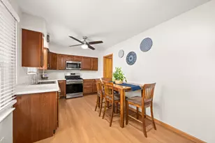 925 Haish Blvd, Dekalb, IL 60115 - Photo 11