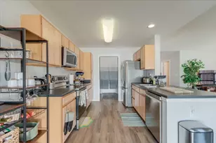 702 Bardeen Ln, Champaign, IL 61822 - Photo 17