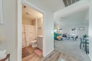 702 Bardeen Ln, Champaign, IL 61822 - Photo 7