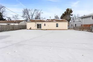 525 Glen Ave, Romeoville, IL 60446 - Photo 13