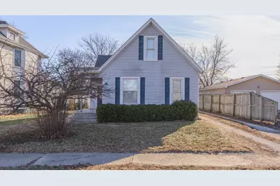 154 W Main Street, El Paso, IL 61738 - Photo 3