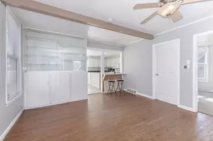 154 W Main St, El Paso, IL 61738 - Photo 5