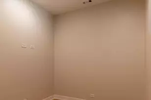 507 E 60th St, Chicago, IL 60637 - Photo 9