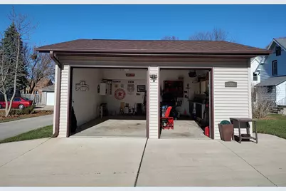 1221 Warren Avenue, Belvidere, IL 61008 - Photo 9