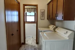 1221 Warren Ave, Belvidere, IL 61008 - Photo 29