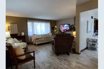 1221 Warren Avenue, Belvidere, IL 61008 - Photo 19