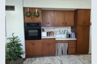 1221 Warren Avenue, Belvidere, IL 61008 - Photo 25