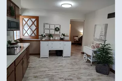 1221 Warren Avenue, Belvidere, IL 61008 - Photo 27