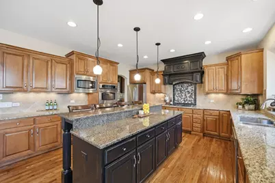 660 Avon Court, Elburn, IL 60119 - Photo 9