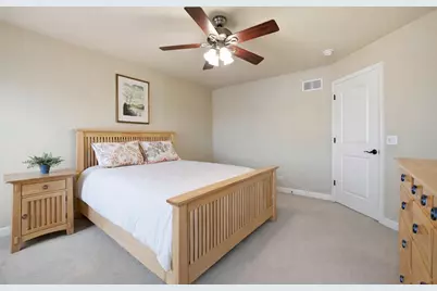 660 Avon Court, Elburn, IL 60119 - Photo 37