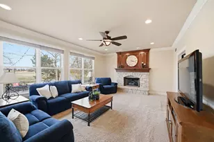 660 Avon Ct, Elburn, IL 60119 - Photo 17