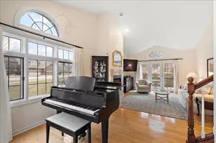 16815 Crystal Ct, Tinley Park, IL 60477 - Photo 3