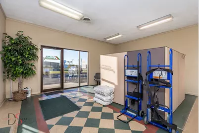 410 E Stevenson Road, Ottawa, IL 61350 - Photo 7