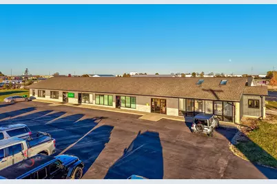 410 E Stevenson Road, Ottawa, IL 61350 - Photo 1