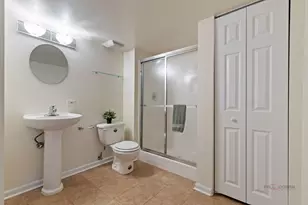 371 Sycamore St, Vernon Hills, IL 60061 - Photo 43