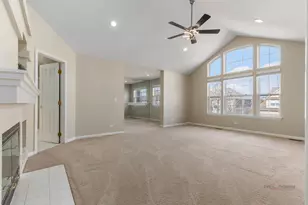 371 Sycamore St, Vernon Hills, IL 60061 - Photo 25