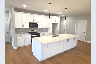 3 Saint Ivans Circle, Bloomington, IL 61705 - Photo 3