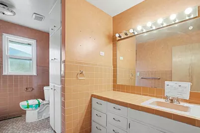 1124 W Hawkins Street, Kankakee, IL 60901 - Photo 11