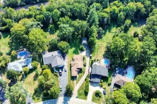 7N040 Eagle Terrace, Medinah, IL 60157 - Photo 5