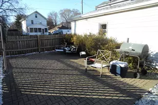 572 4th Ave, Aurora, IL 60505 - Photo 3