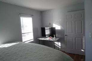 572 4th Ave, Aurora, IL 60505 - Photo 21