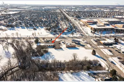 450 Lily Cache Lane, Bolingbrook, IL 60440 - Photo 9