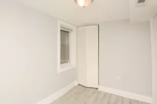 2968 N Ridgeway Ave, Chicago, IL 60618 - Photo 15