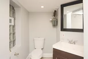 2968 N Ridgeway Ave, Chicago, IL 60618 - Photo 19